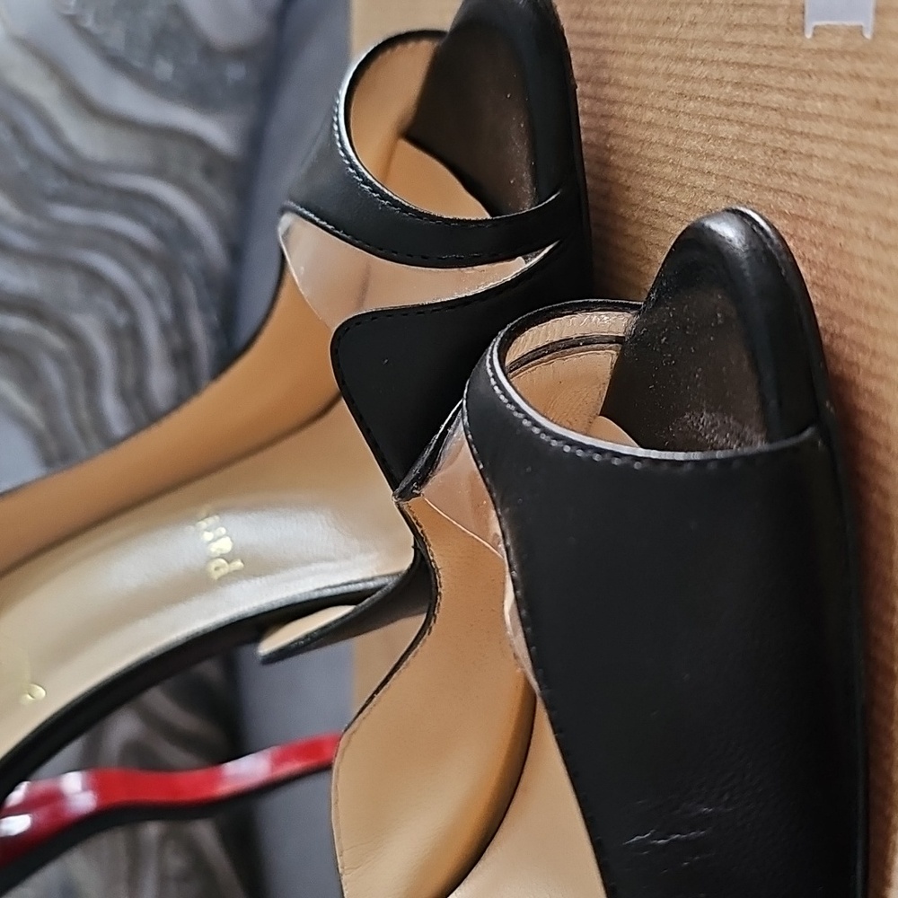🔥Christian Louboutin Wavy D'Orsay Pumps - Picture 10 of 11